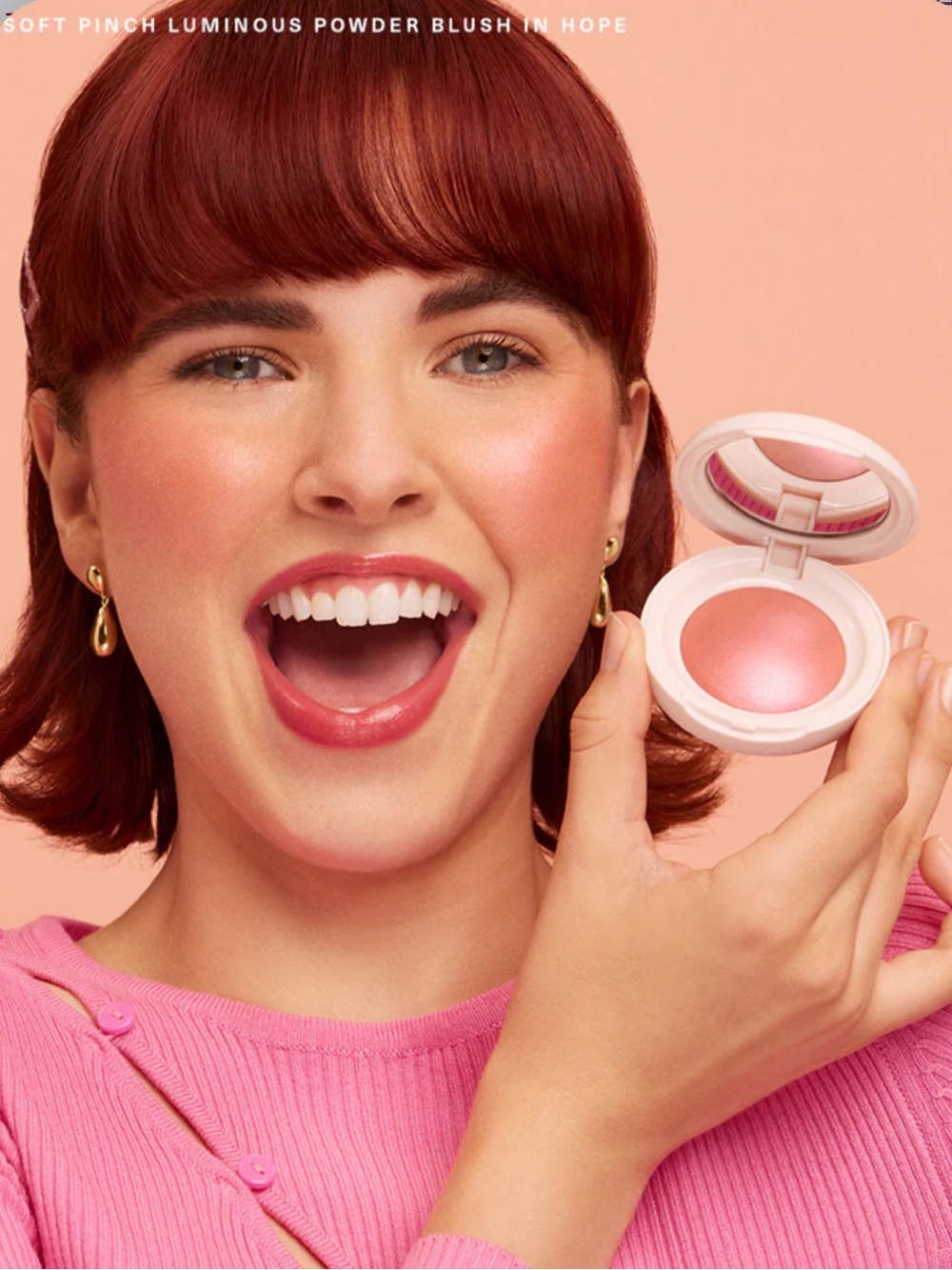 🍑 Soft Pinch Luminous Powder Blush
— Hope (Nude Mauve) - Picture 3 of 6